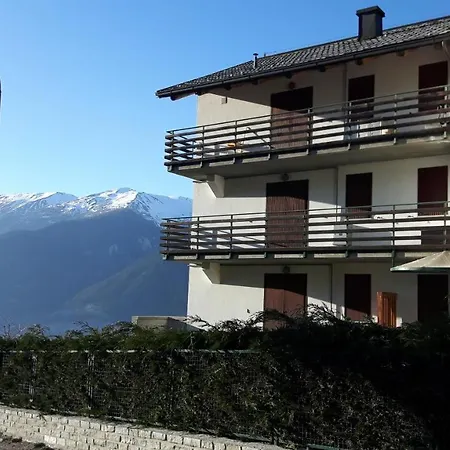 Daire Il Nido - Delizioso Presso Il Centro Con Vista Spettacolare E Giardino