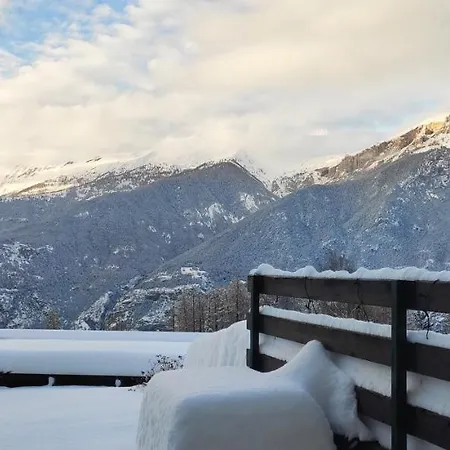Apartmán Il Nido - Delizioso Presso Il Centro Con Vista Spettacolare E Giardino Oulx